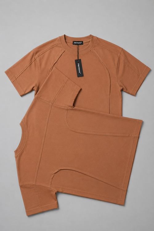 Essential basic t-shirt with stylish seam detail