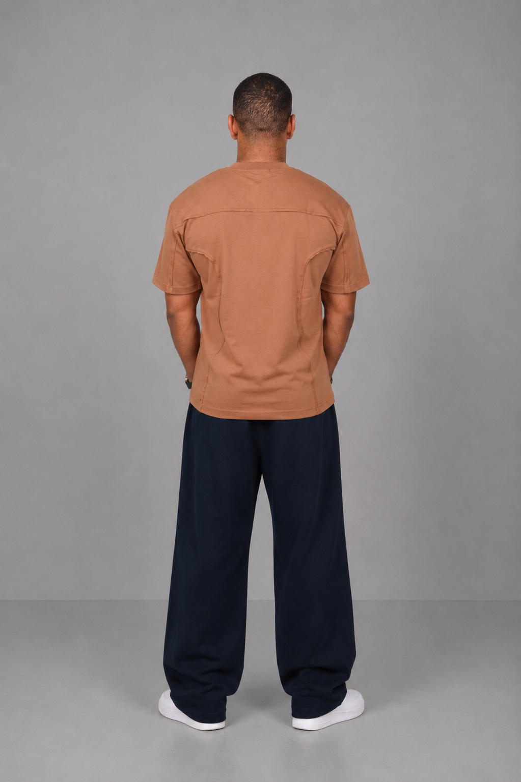 Essential basic t-shirt with stylish seam detail